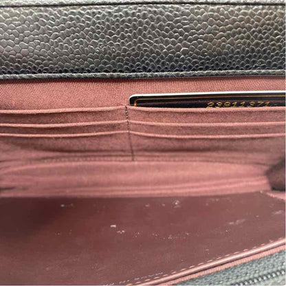 Pre-Owned Chanel Black Leather Designer Handbag