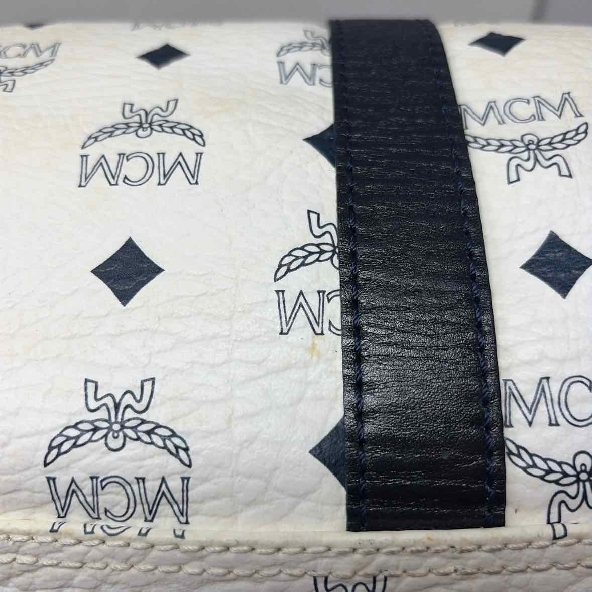 Pre-Owned MCM White Leather Designer Handbag