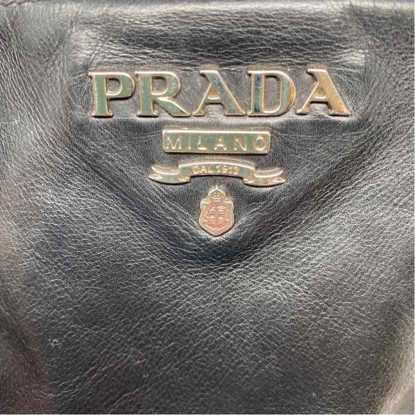 Pre-Owned Prada Black Leather Designer Handbag