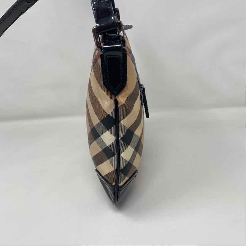 Pre-Owned Burberry Plaid Canvas Designer Handbag