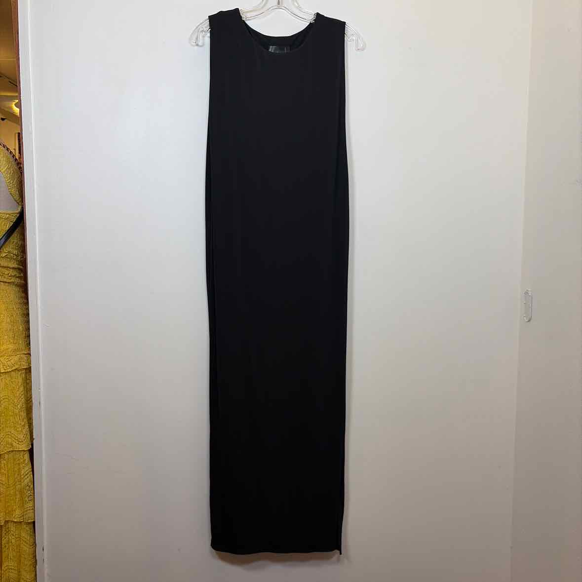 Pre-Owned Size XS Sweats by Norma Kamali Black Casual Dress