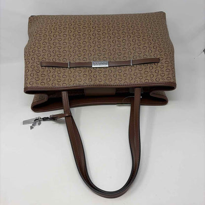 Pre-Owned Guess Brown Canvas Handbag