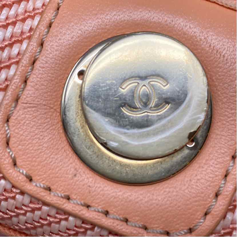 Pre-Owned Chanel Orange Canvas Designer Handbag