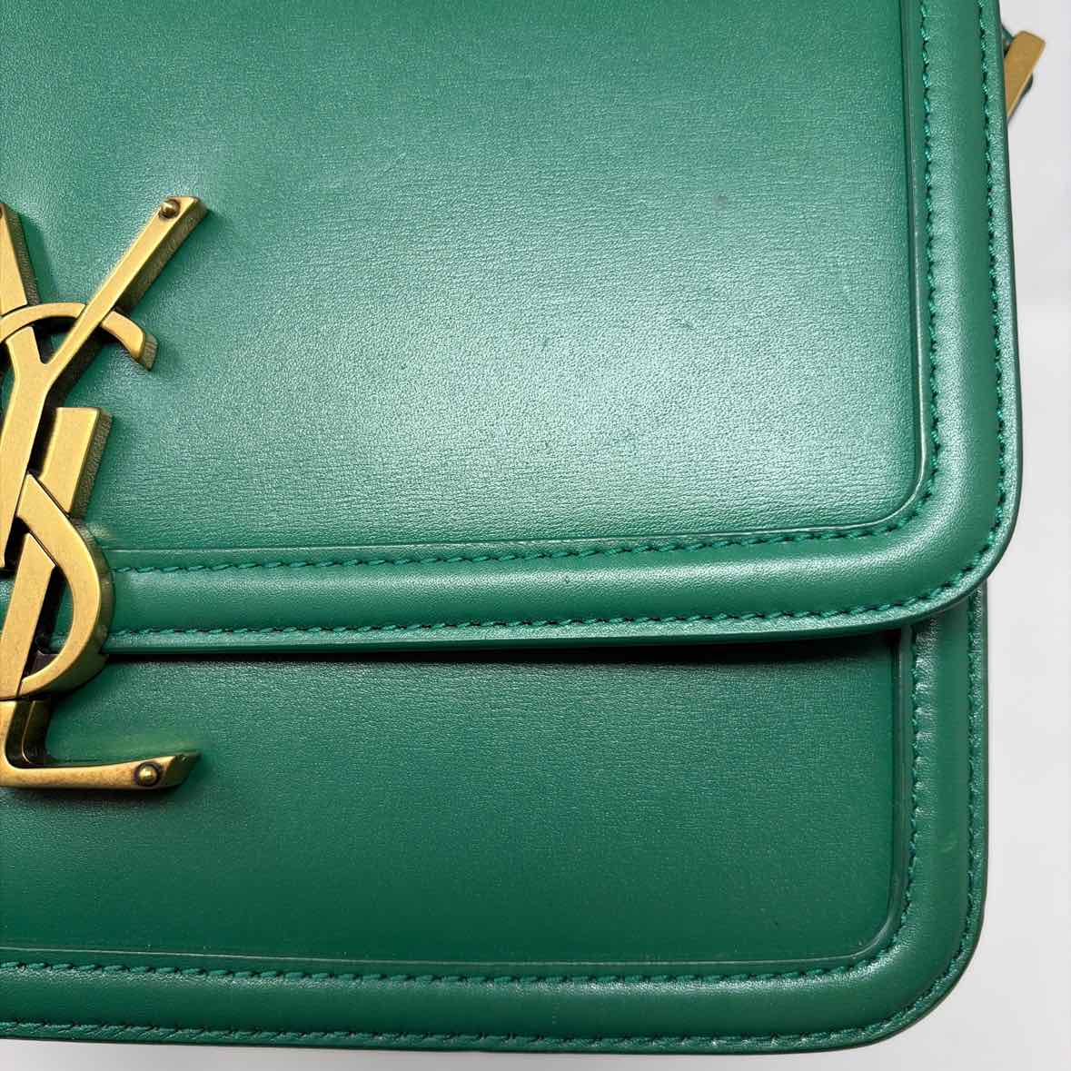 Pre-Owned Saint Laurent Green Leather Designer Handbag