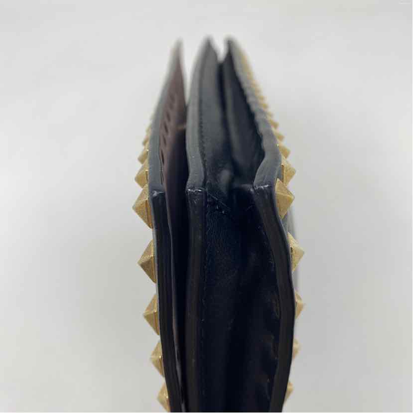 Pre-Owned Valentino Black Leather Designer Handbag