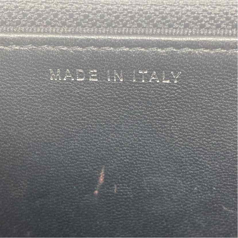 Pre-Owned Chanel Black Lambskin Designer Handbag