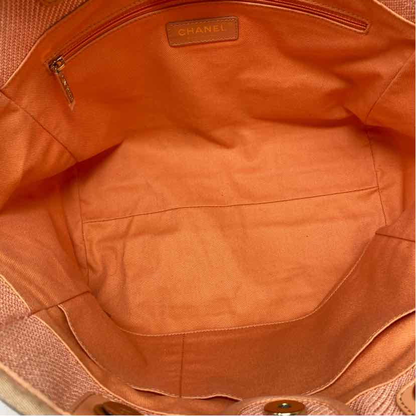 Pre-Owned Chanel Orange Canvas Designer Handbag