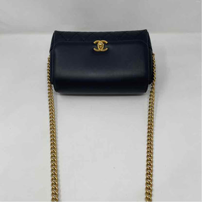 Pre-Owned Chanel Black Leather Designer Handbag