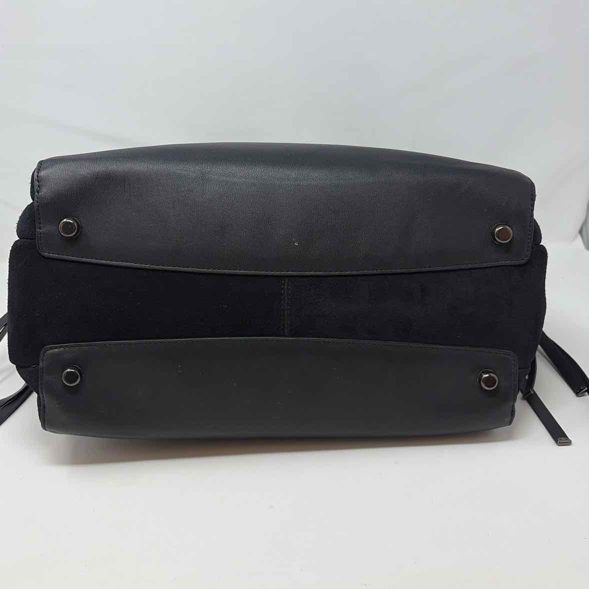 Pre-Owned Coach Black Leather Handbag