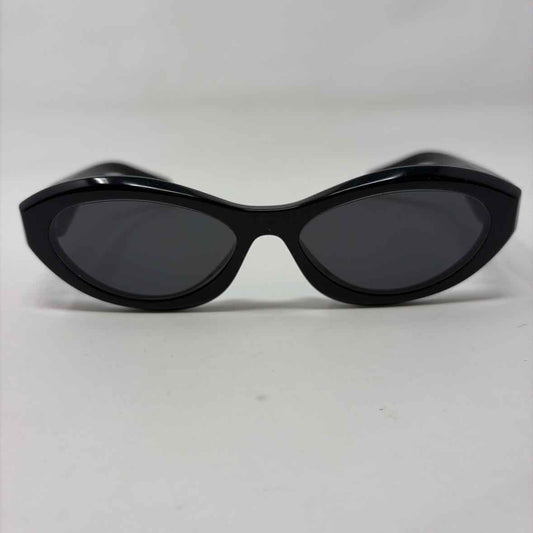 Pre-Owned Prada Black Plastic Designer Sunglasses