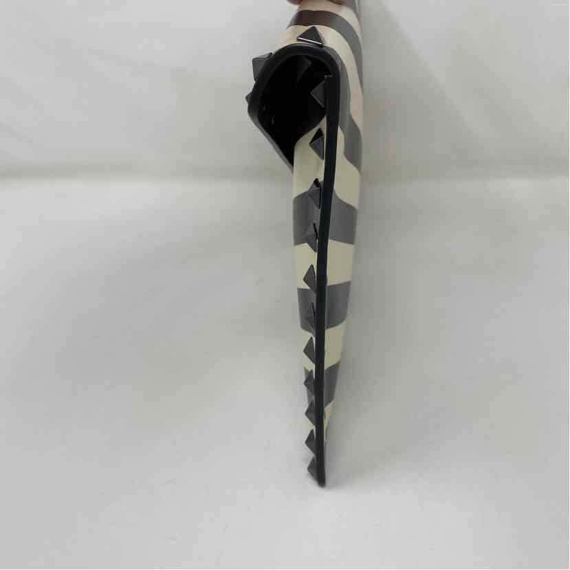 Pre-Owned Valentino Striped Leather Designer Handbag