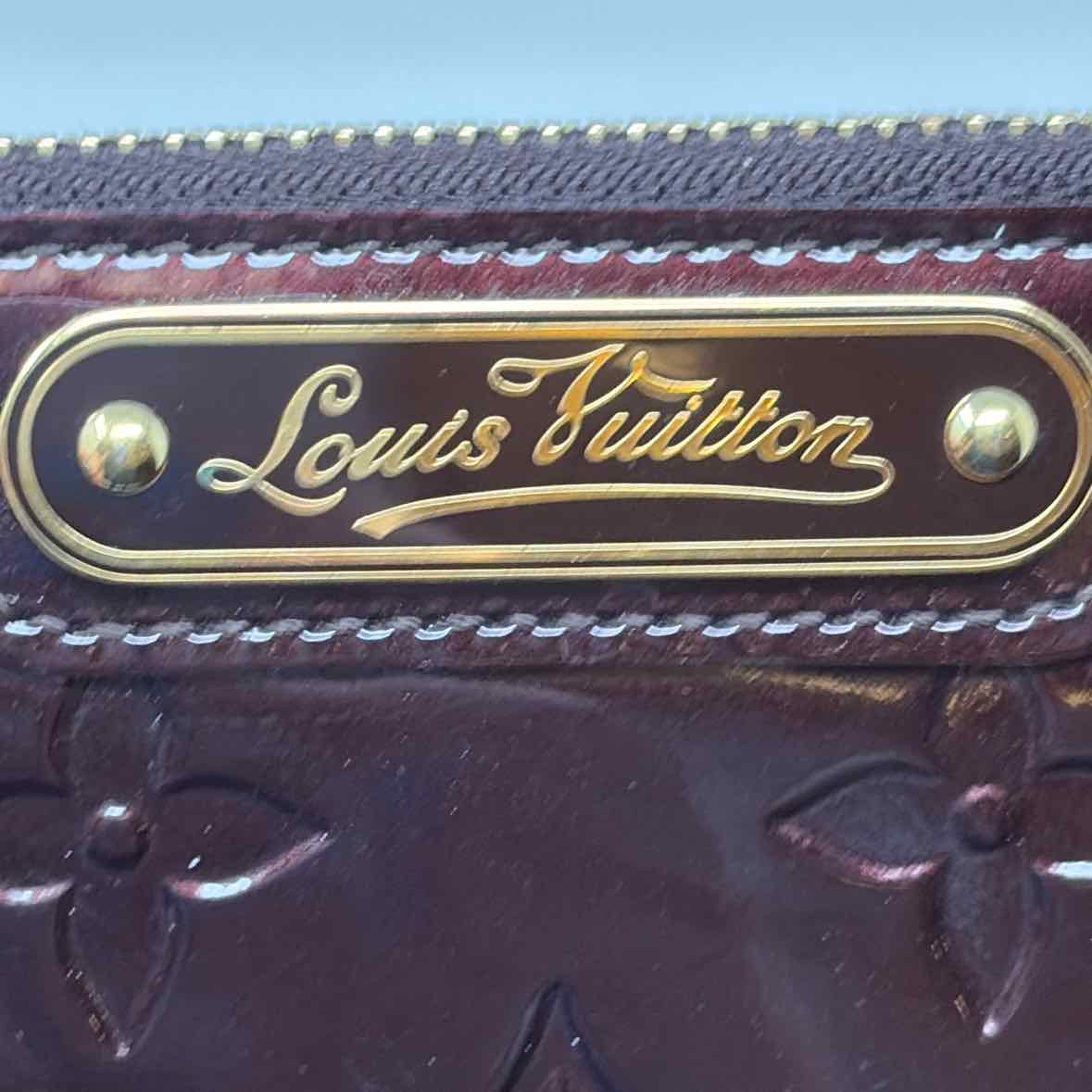 Pre-Owned Louis Vuitton Burgundy Patent Designer Wallet