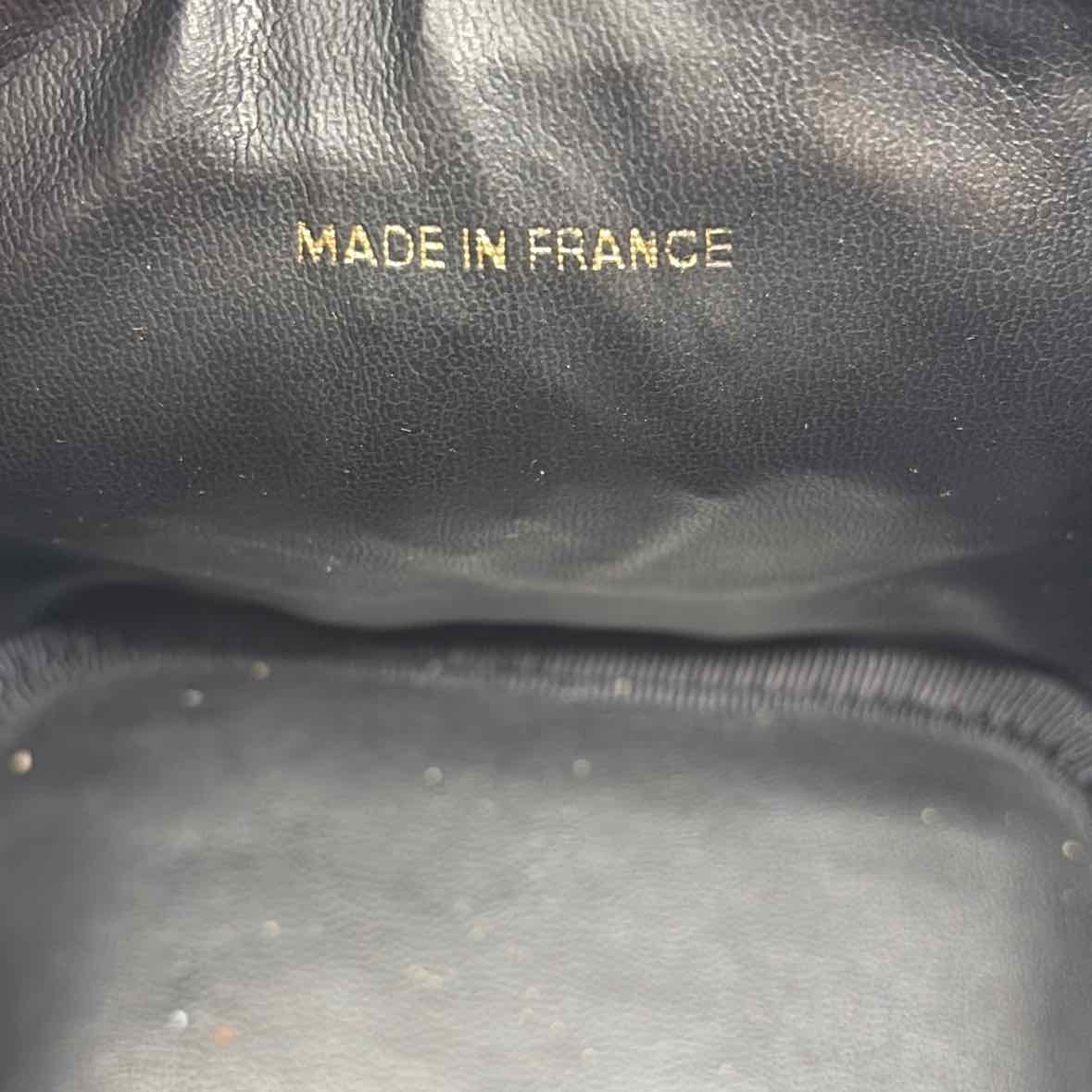 Pre-Owned Chanel Black Leather Designer Handbag