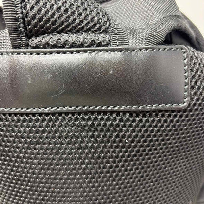 Pre-Owned Gucci Black Nylon Designer Handbag