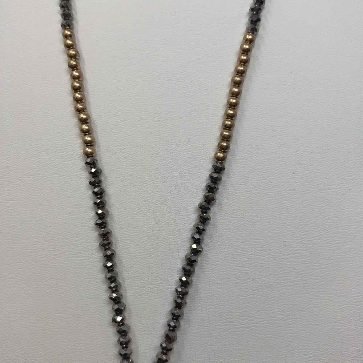 Pre-Owned Boutique Silver/Gold Beaded Necklace