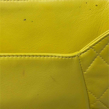 Pre-Owned Chanel Chartreuse Leather Designer Handbag