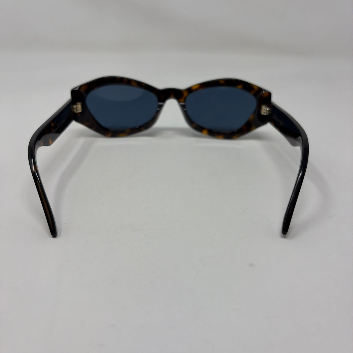Pre-Owned Dior Tortoise Plastic Designer Sunglasses