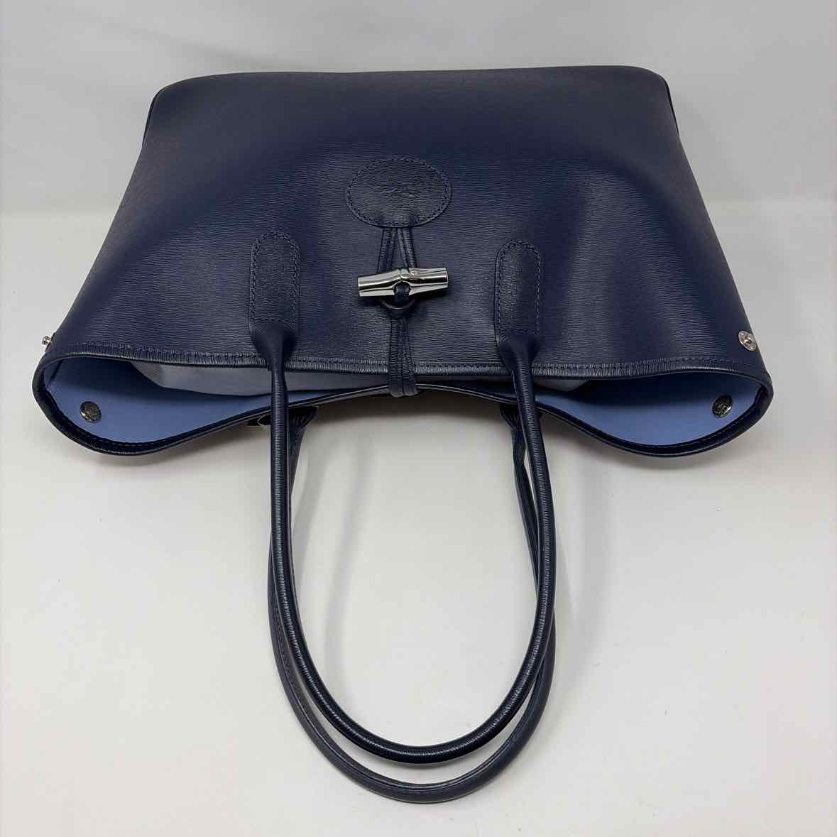 Pre-Owned Longchamp Navy Leather Handbag