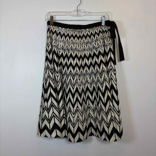 Pre-Owned Size XS BCBG Maxazria Black/White Skirt
