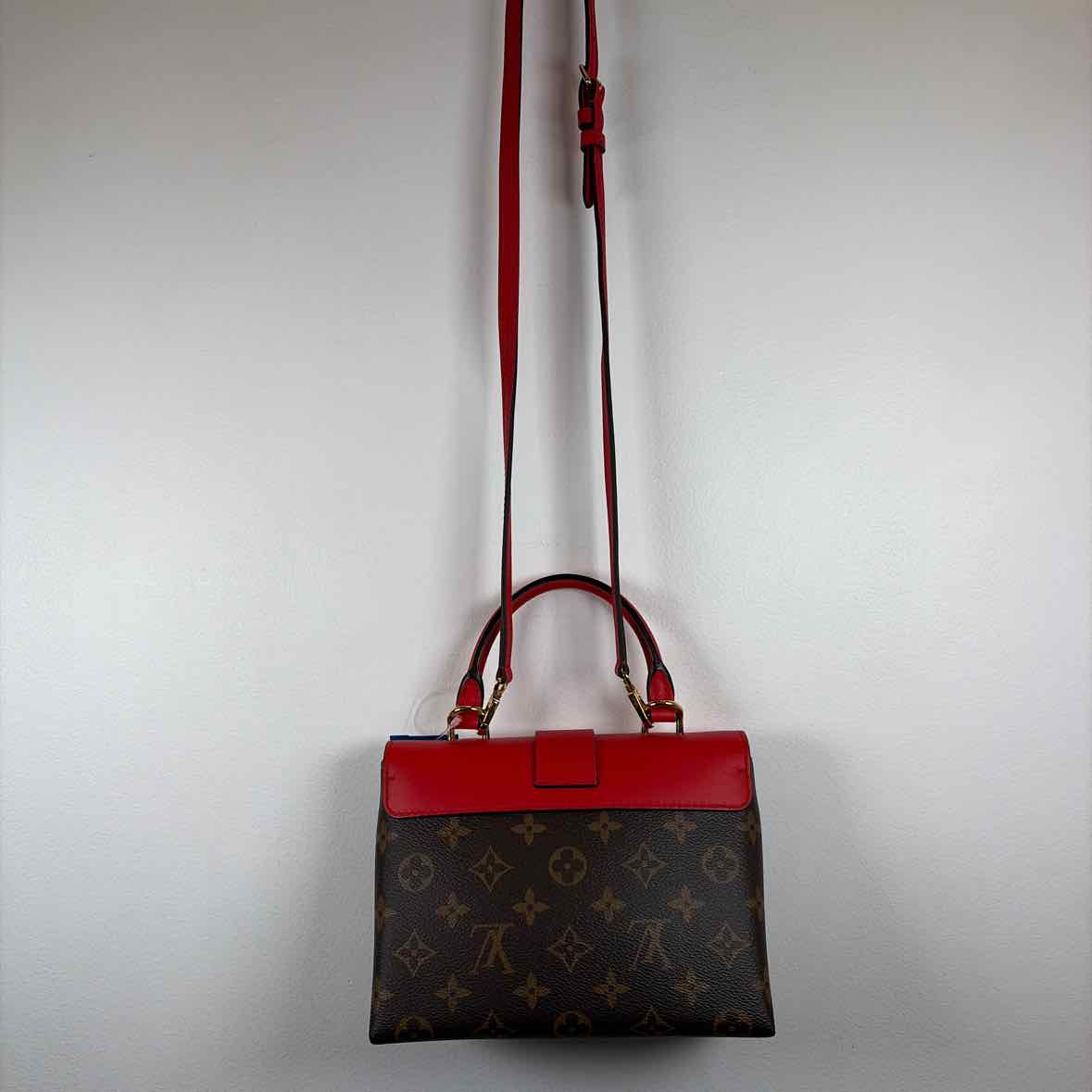 Pre-Owned Louis Vuitton Red Canvas Designer Handbag