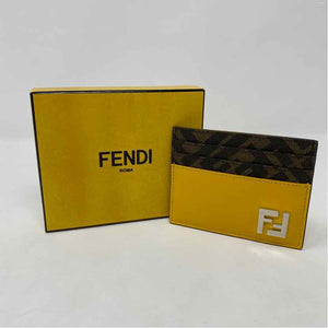 Pre-Owned Fendi Yellow Canvas Designer Wallet