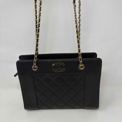 Pre-Owned Chanel Black Leather Designer Handbag