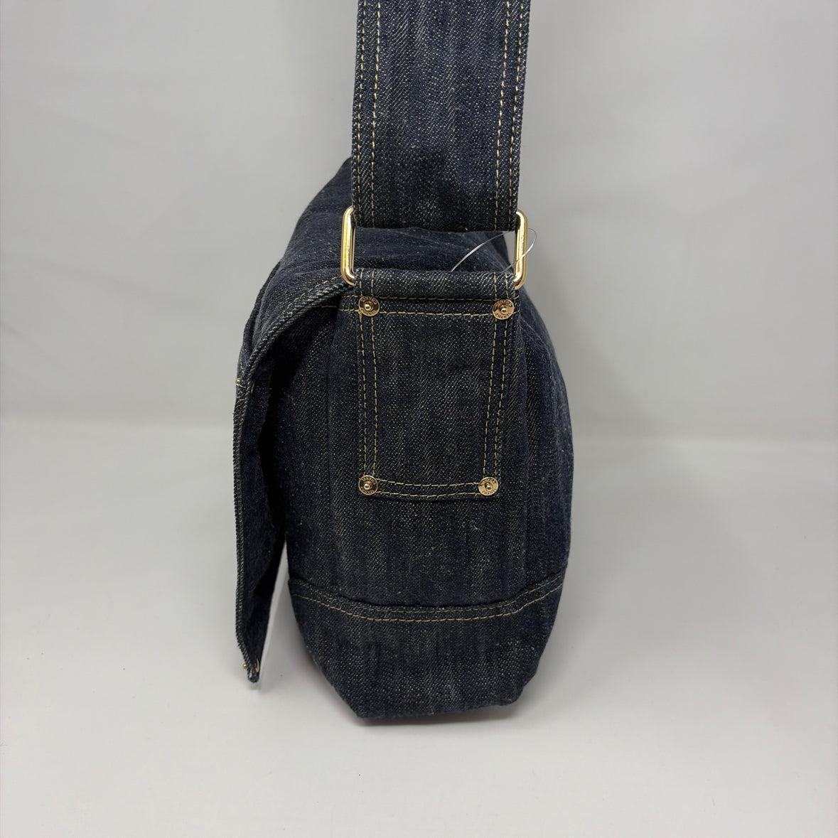 Pre-Owned Chanel Denim Denim Designer Handbag