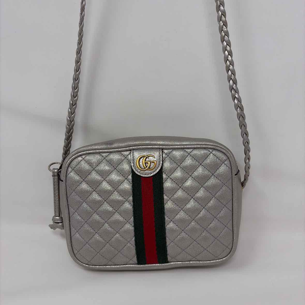 Pre-Owned Gucci Silver Leather Designer Handbag