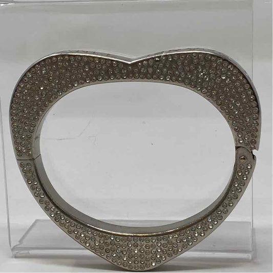 Pre-Owned Chanel Silver Multi Metal Designer Jewelry