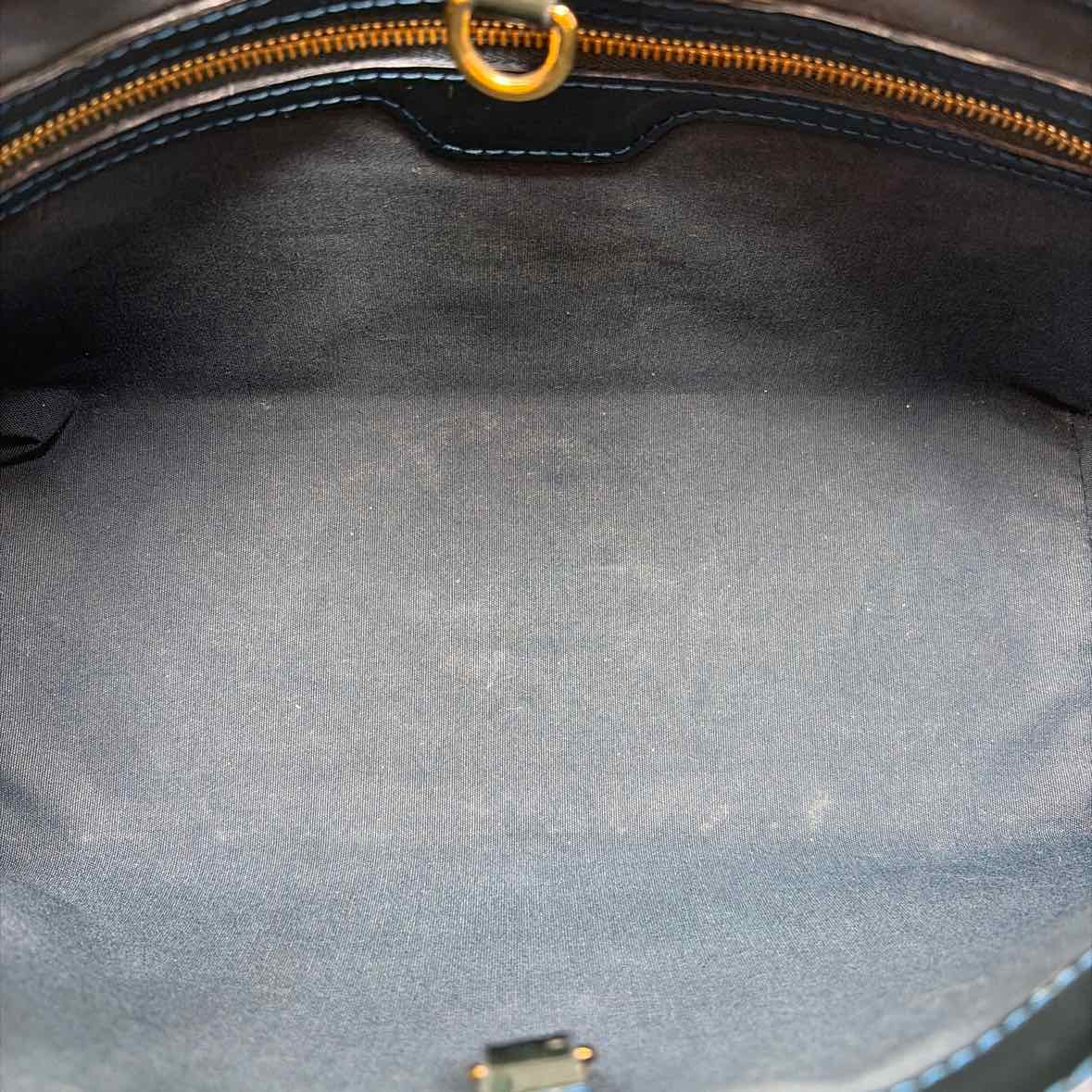Pre-Owned Louis Vuitton Green Patent Designer Handbag