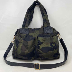 Pre-Owned Boutique Camo Nylon Handbag