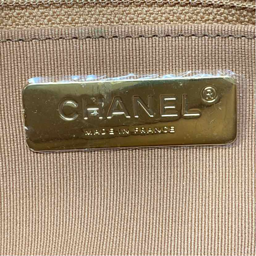 Pre-Owned Chanel Cognac Leather Designer Handbag