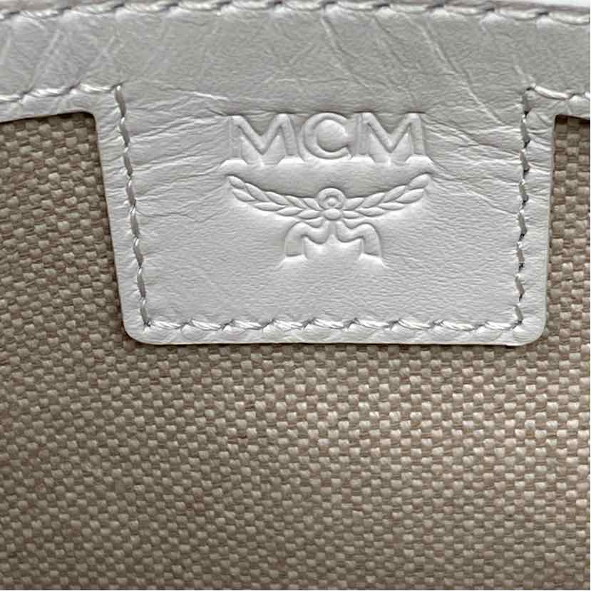 Pre-Owned MCM White Leather Designer Handbag