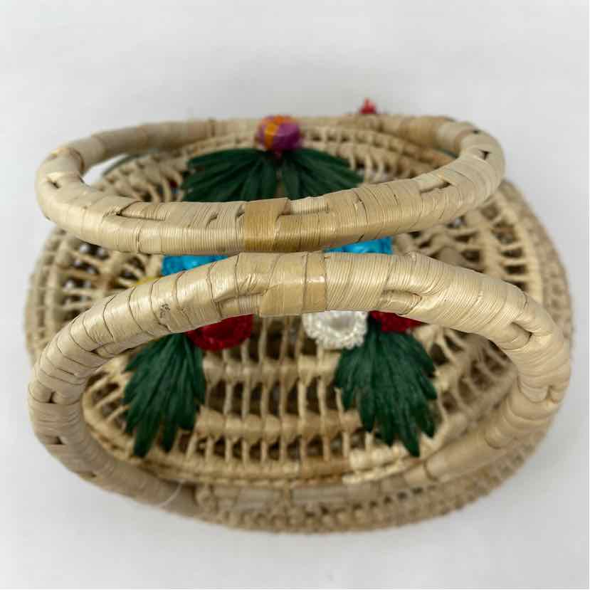 Pre-Owned Boutique Beige Wicker Handbag