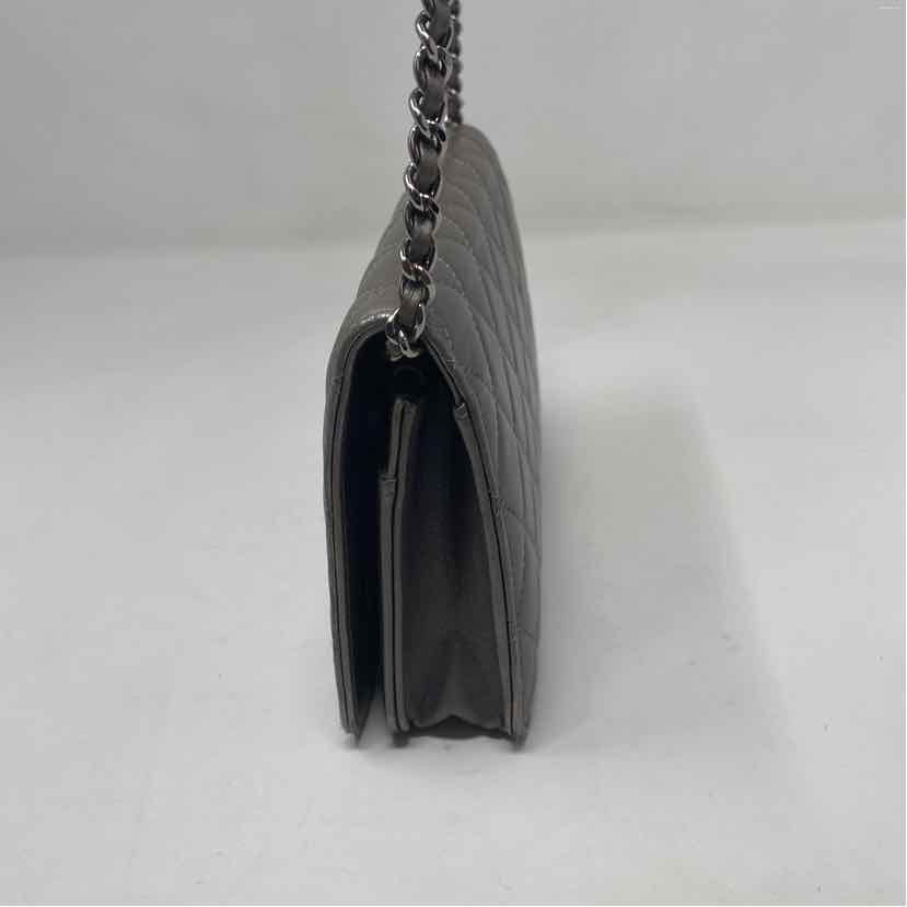 Pre-Owned Chanel Gunmetal Leather Designer Handbag