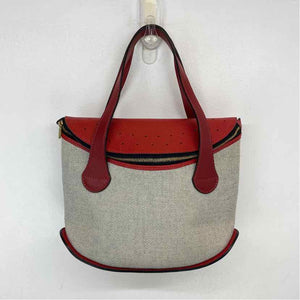 Pre-Owned Devalux Tan Canvas Handbag