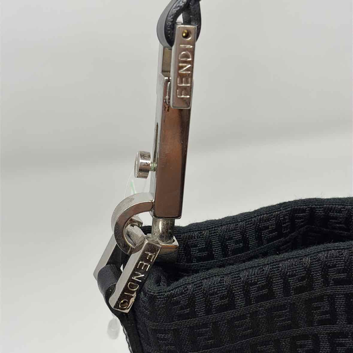 Pre-Owned Fendi Black Fabric Designer Handbag