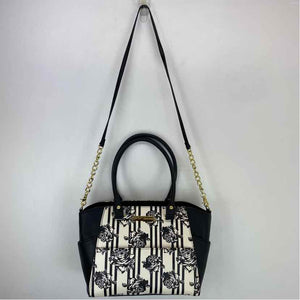 Pre-Owned Betsy Johnson Black/White faux leather Handbag