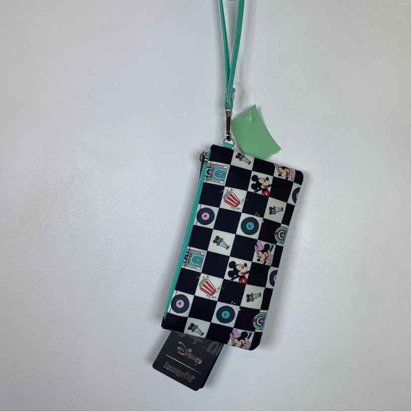 Pre-Owned Disney + Loungefly Check Nylon Wristlet