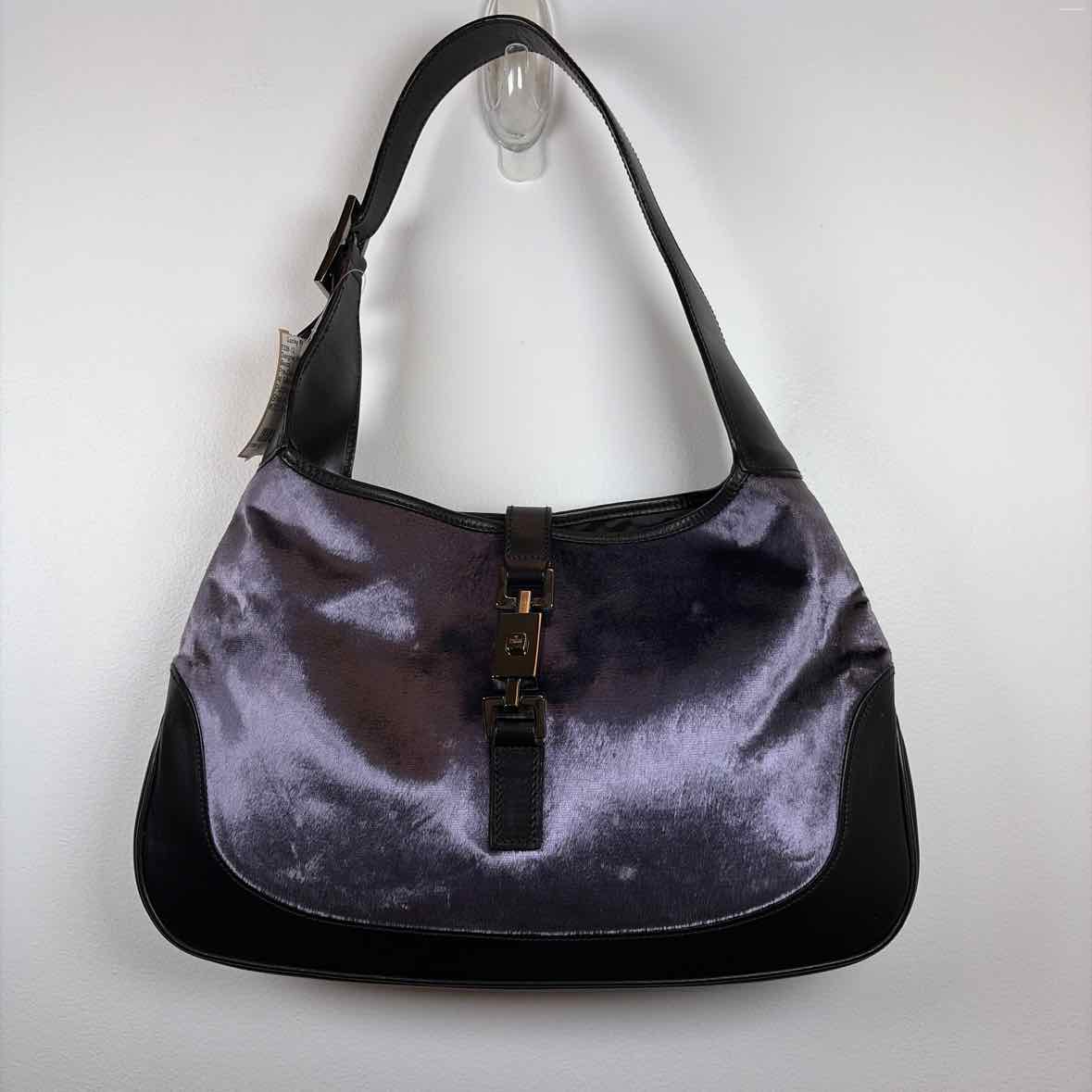 Pre-Owned Gucci Purple Velvet Designer Handbag