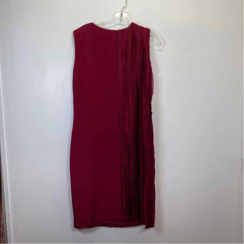 Pre-Owned Size 8/M Oscar de La Renta Crimson Casual Dress