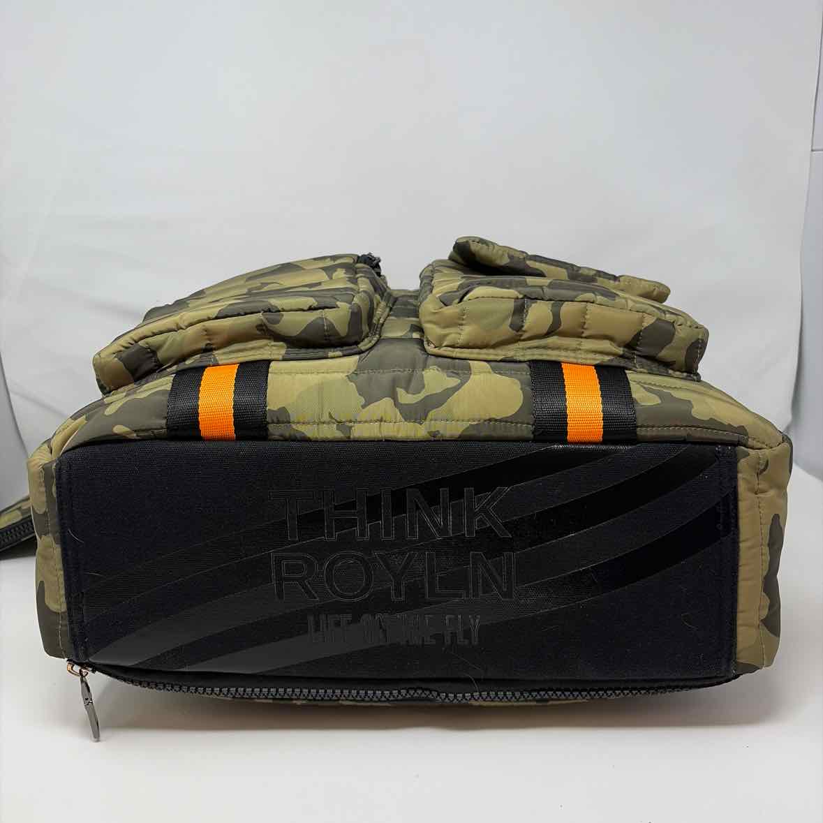Pre-Owned Think Roylen Camo Nylon Handbag
