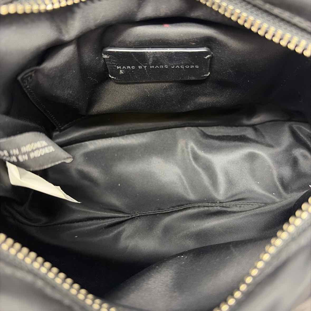 Pre-Owned Marc Jacobs Black Nylon Handbag
