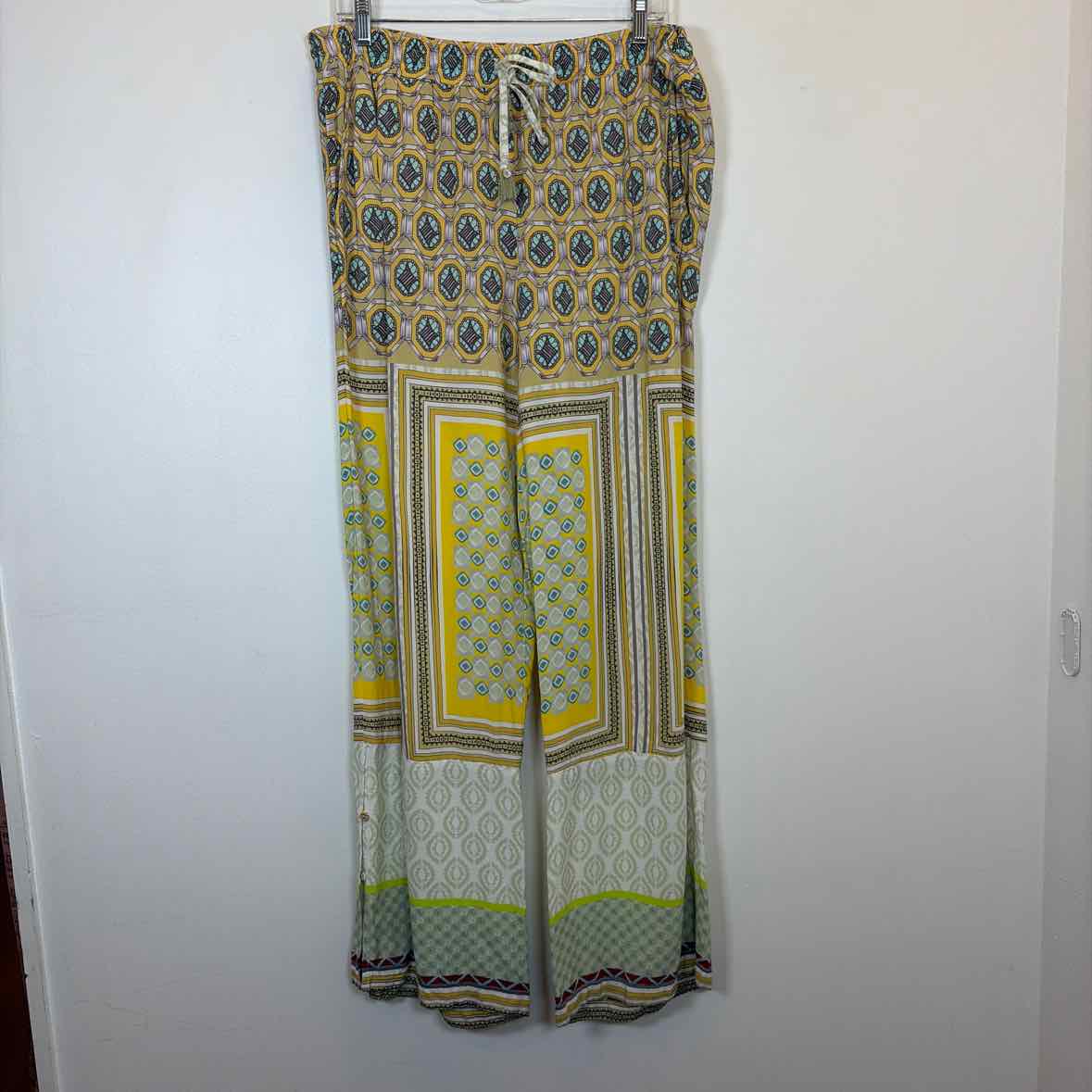 Pre-Owned Size XL Johnny Was Yellow Multi Pants