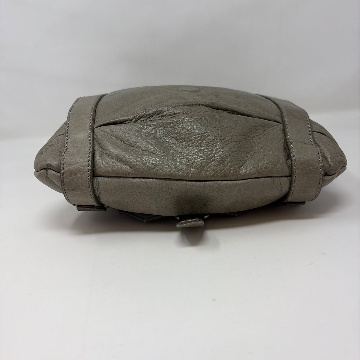Pre-Owned The Sak Taupe Leather Handbag
