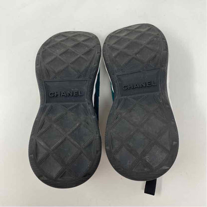 Pre-Owned Chanel Olive Suede Shoe Size 10.5 Designer Shoes