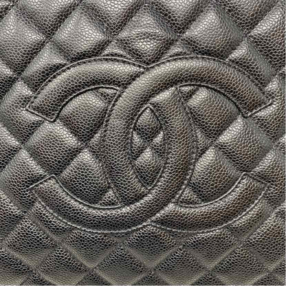 Pre-Owned Chanel Black Leather Designer Handbag