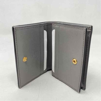 Pre-Owned Gucci Grey Leather Designer Wallet