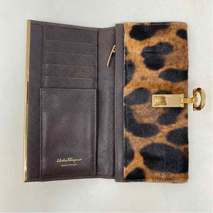 Pre-Owned Salvatore Ferragamo Leopard Fur Designer Wallet