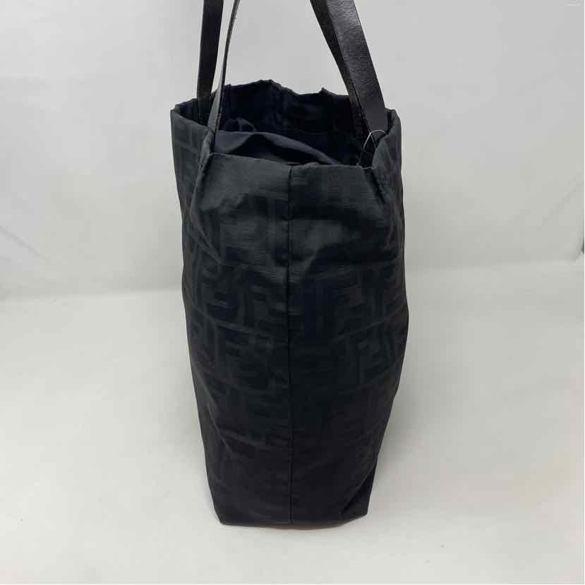 Pre-Owned Fendi Black Nylon Designer Handbag